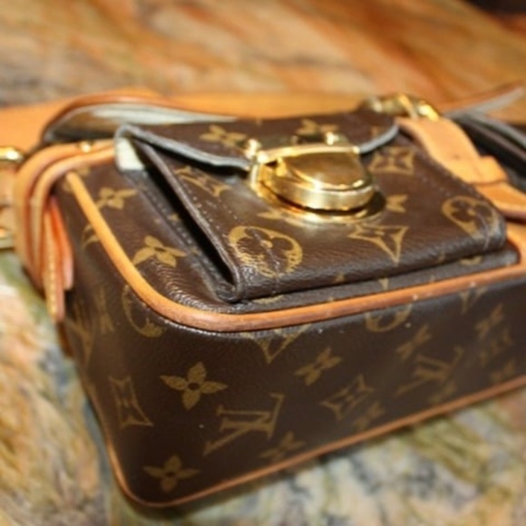 Louis Vuitton Hudson PM shoulder bag - Picture 7 of 13